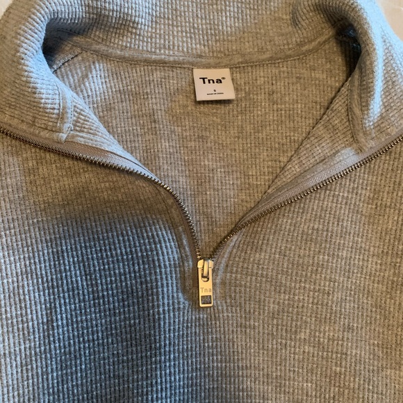 TNA thermal half zip - Picture 2 of 2